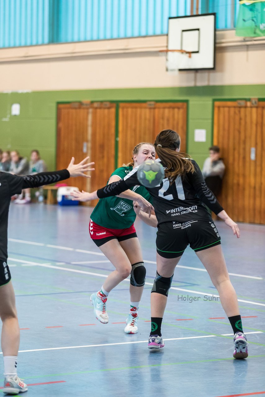 Bild 220 - Frauen HSG Kremperheide/Muensterdorf - HFF Munkbarup : Ergebnis: 28:27